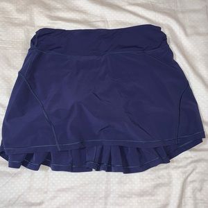 lululemon size 4 skirt